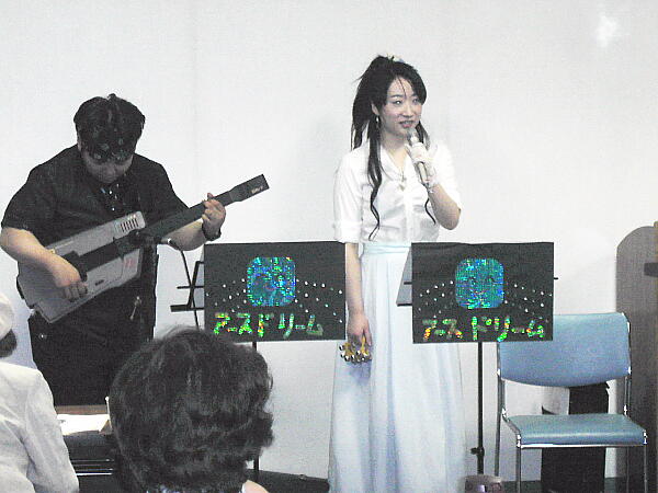 �A�[�X�h���[���̎ʐ^�F�N���b�N����ƑO�ɖ߂�܂�