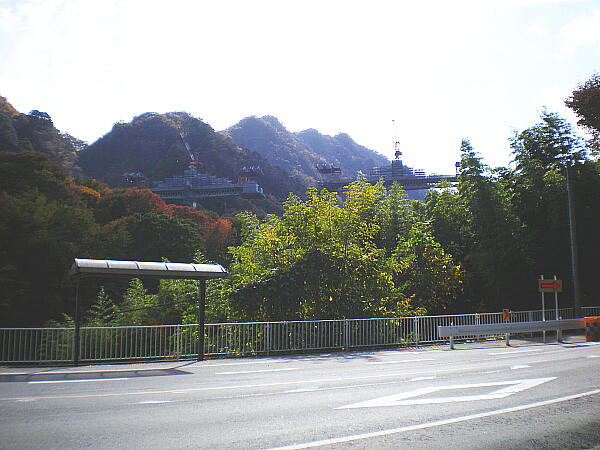 �����̎ʐ^�F�N���b�N����ƑO�ɖ߂�܂�