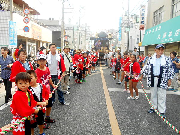 �q�ǂ������̎ʐ^�F�N���b�N����ƑO�ɖ߂�܂�